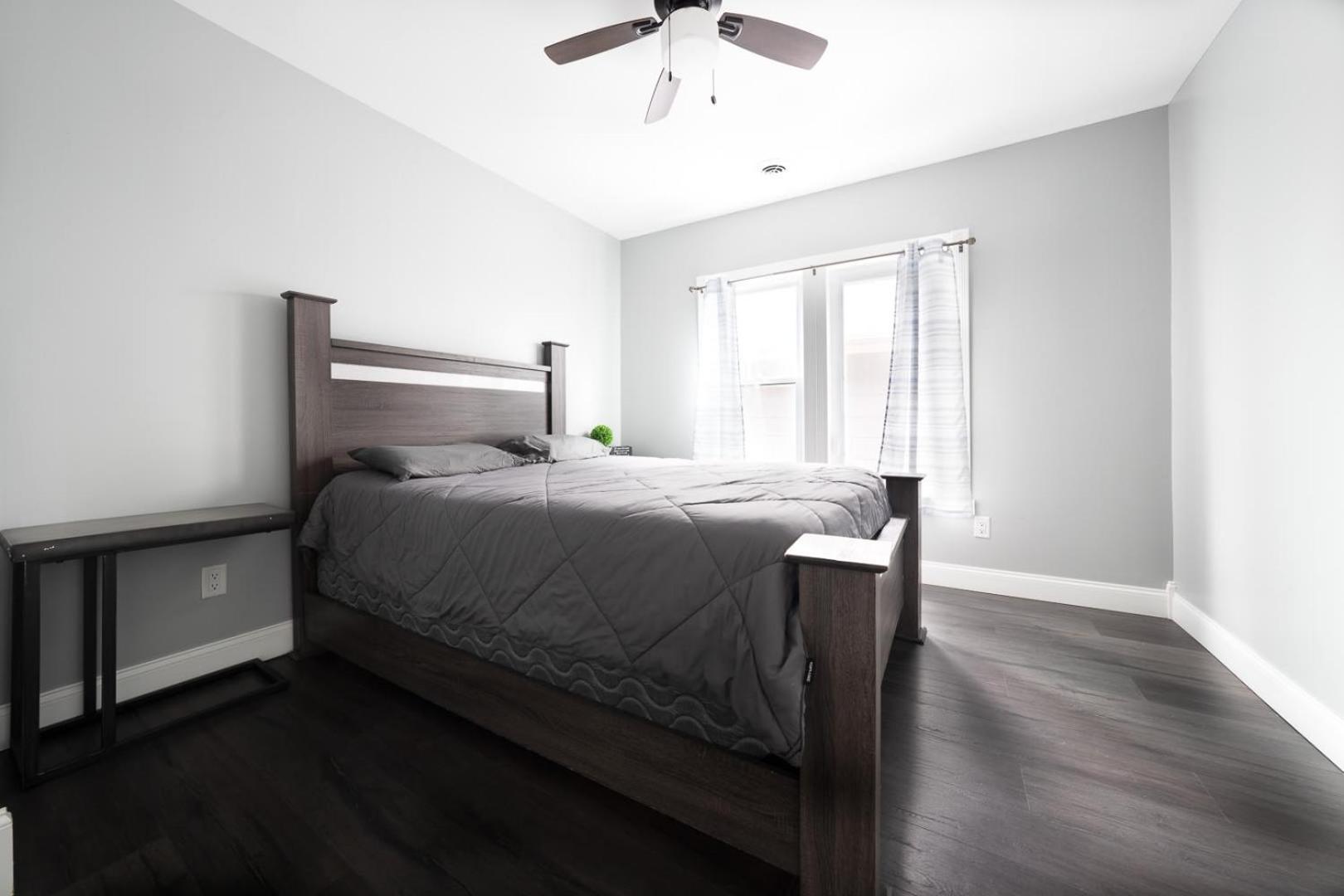 Comfy 4Br, 1 Bath Near The Falls & Casino ไนแอการาฟอลส์ ภายนอก รูปภาพ