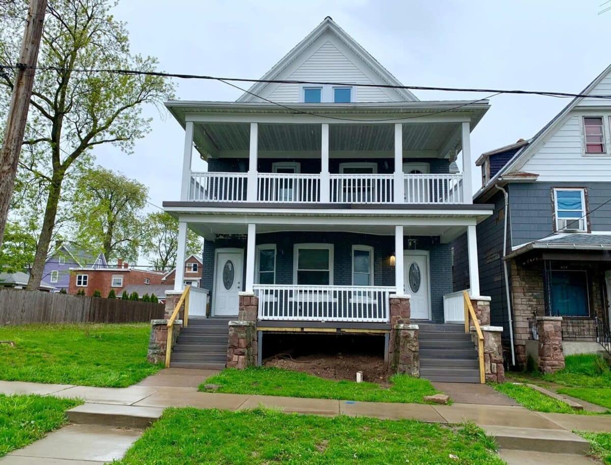 Comfy 4Br, 1 Bath Near The Falls & Casino ไนแอการาฟอลส์ ภายนอก รูปภาพ